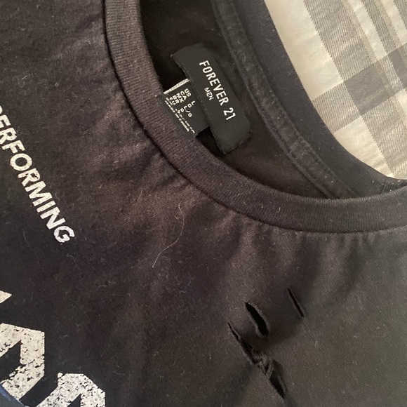 Men's Forever 21 Tank - Picture 2 of 2